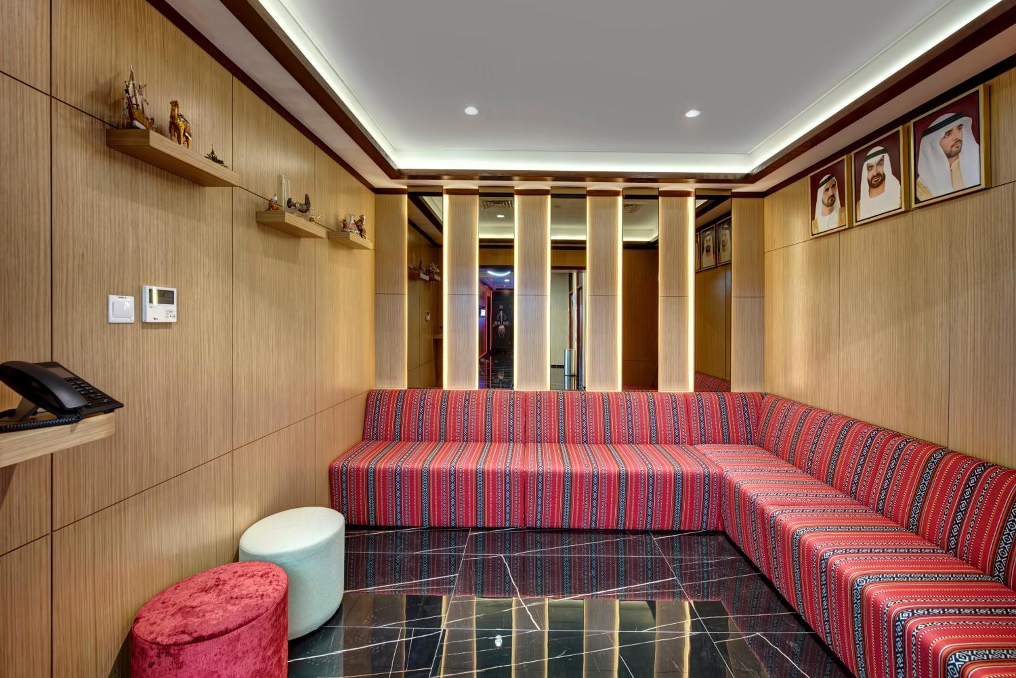 Wescott Hotel Dubai Exteriör bild
